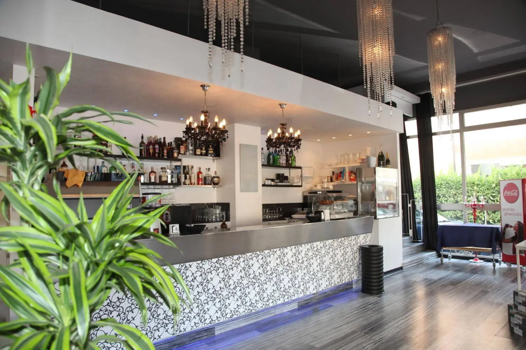 Pigalle Hotel, о. Вентотене, Італія мініатюра 26