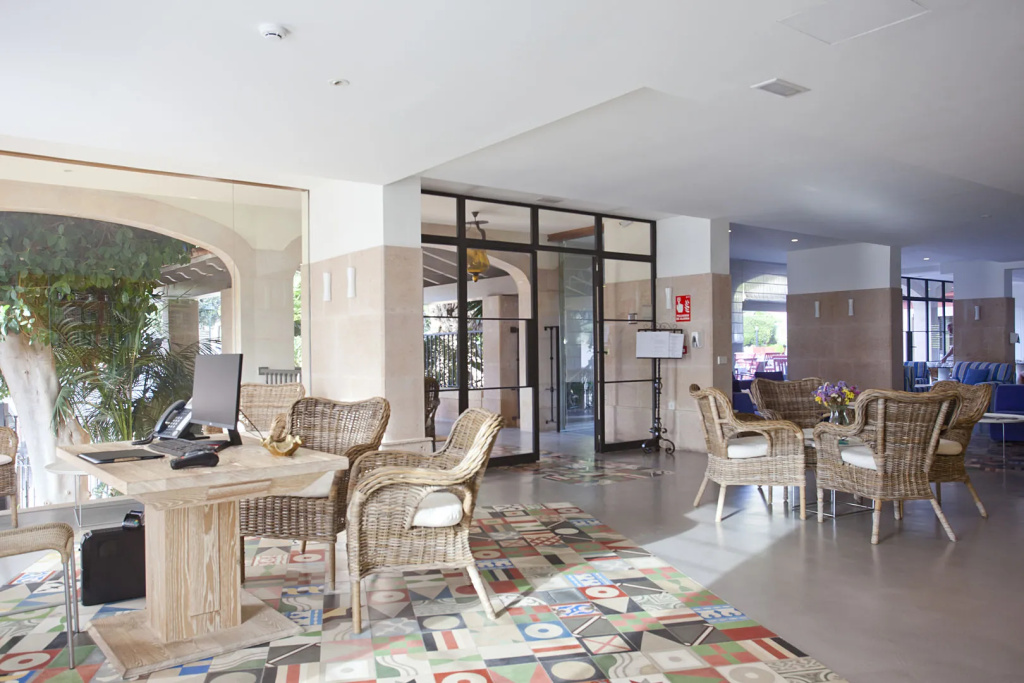 Hotel Cala Sant Vicenç - Adults Only + 16 - Général