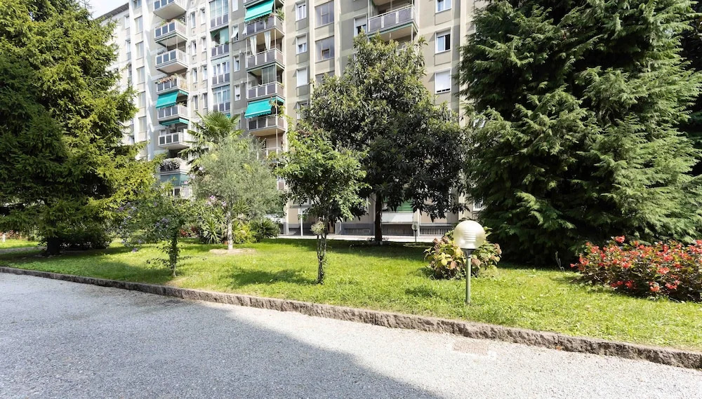 JOIVY Adorable Flat W/ Balcony