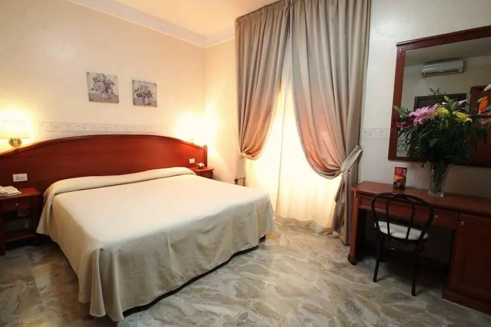 Superior Double room (full double bed)