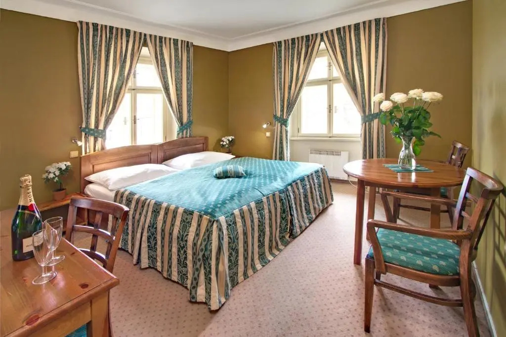 Standard Double room (full double bed)