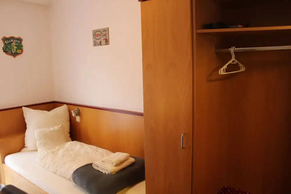 Comfort room