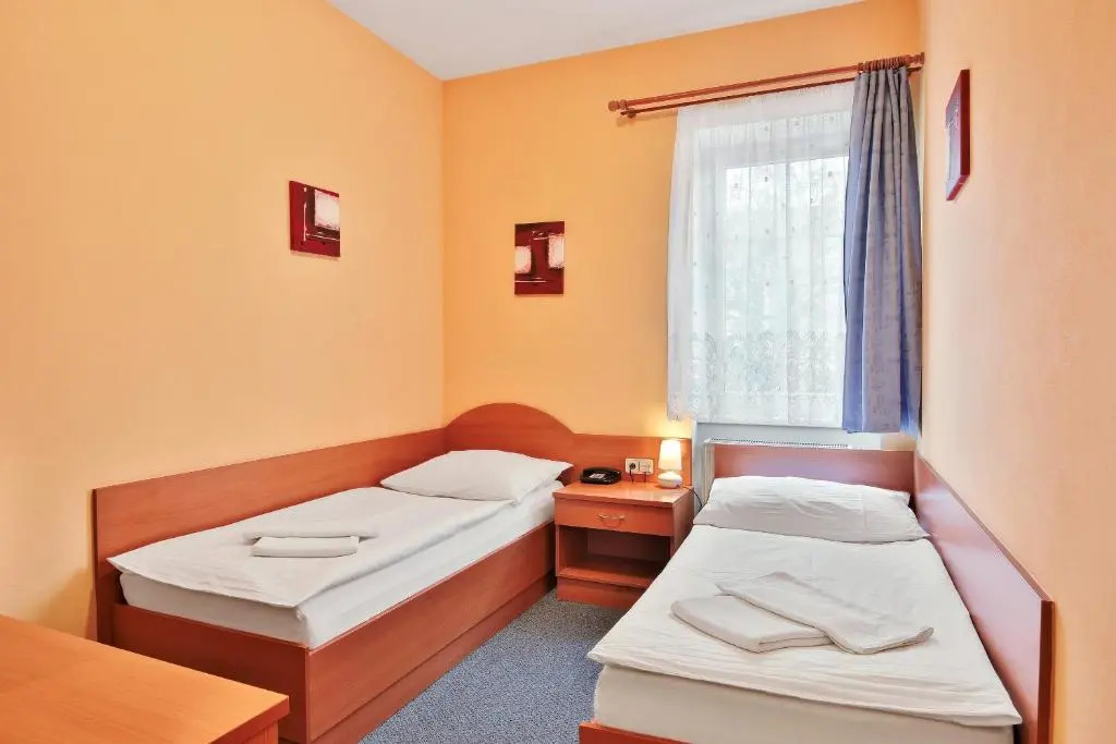 Hotel Attic - Chambres
