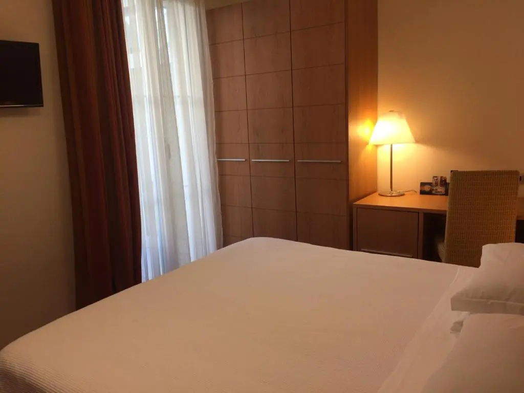 Deluxe Double room with balcony (full double bed)