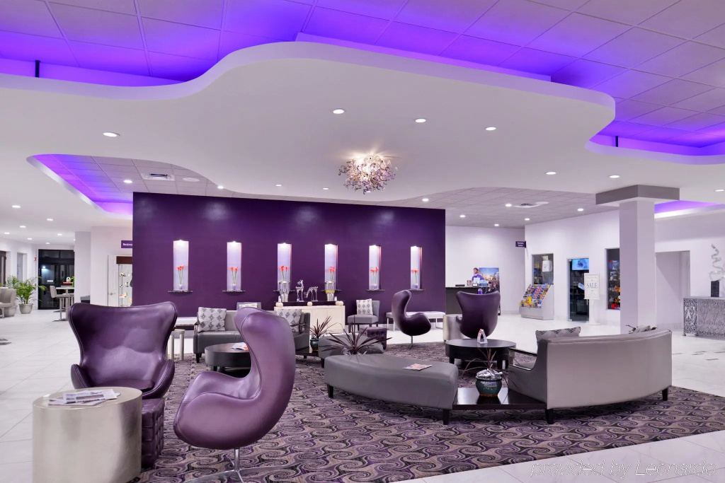 Clarion Inn & Suites Across From Universal Orlando Resort - Général