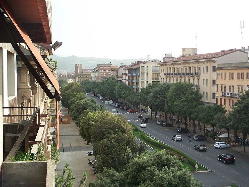 Balcony & Terrace