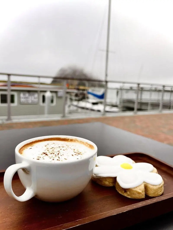 HarborWalk Inn — 5