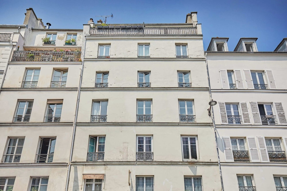 Amazing Apartment in Center of Paris