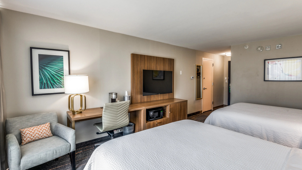 Holiday Inn Dallas Market Ctr Love Field by IHG — фото