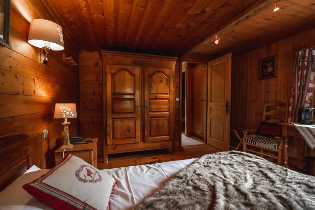 2 Bedrooms Chalet