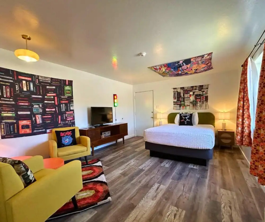Standard Basement room
