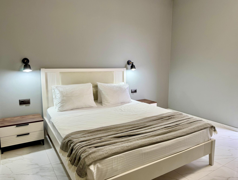 2 Bedrooms Apartment with balcony and with mountain view