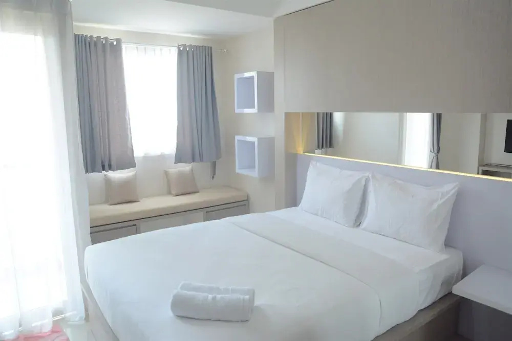 Enjoy Studio Room the Oasis Apartment at Lippo Cikarang