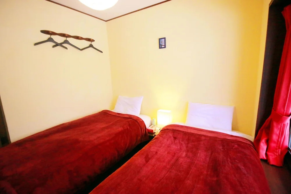 Economy room