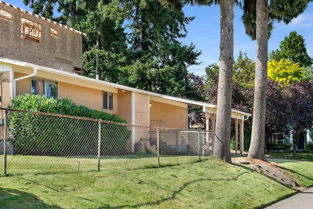 Seattle Vacation Home - Roy Street