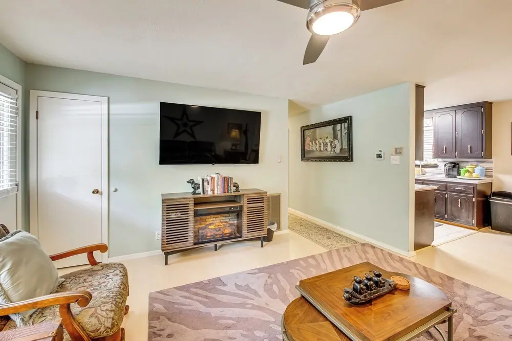 Walk to Bathhouse Row: Dog-friendly Home! - фото 4