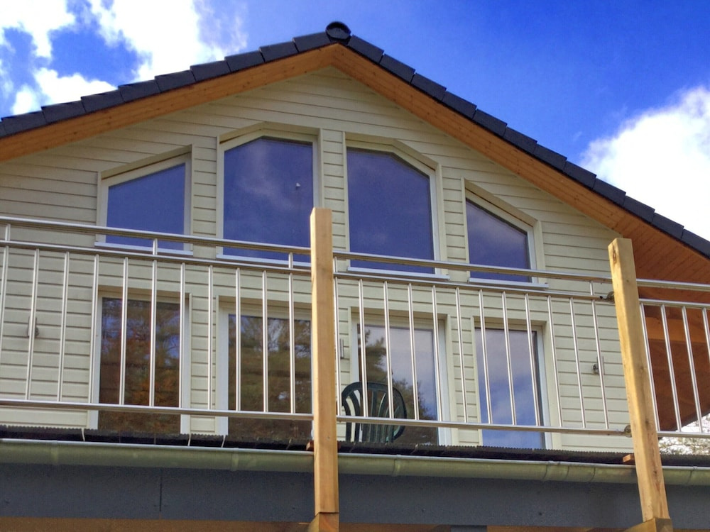 Tranquil Holiday Home in Winsen near River