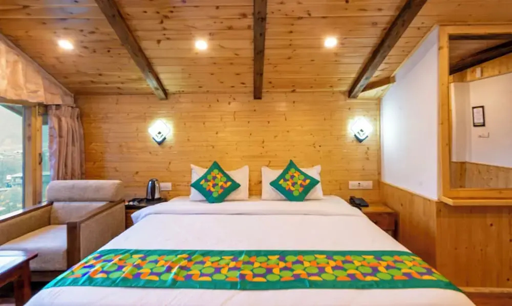Premium Double room (full double bed)