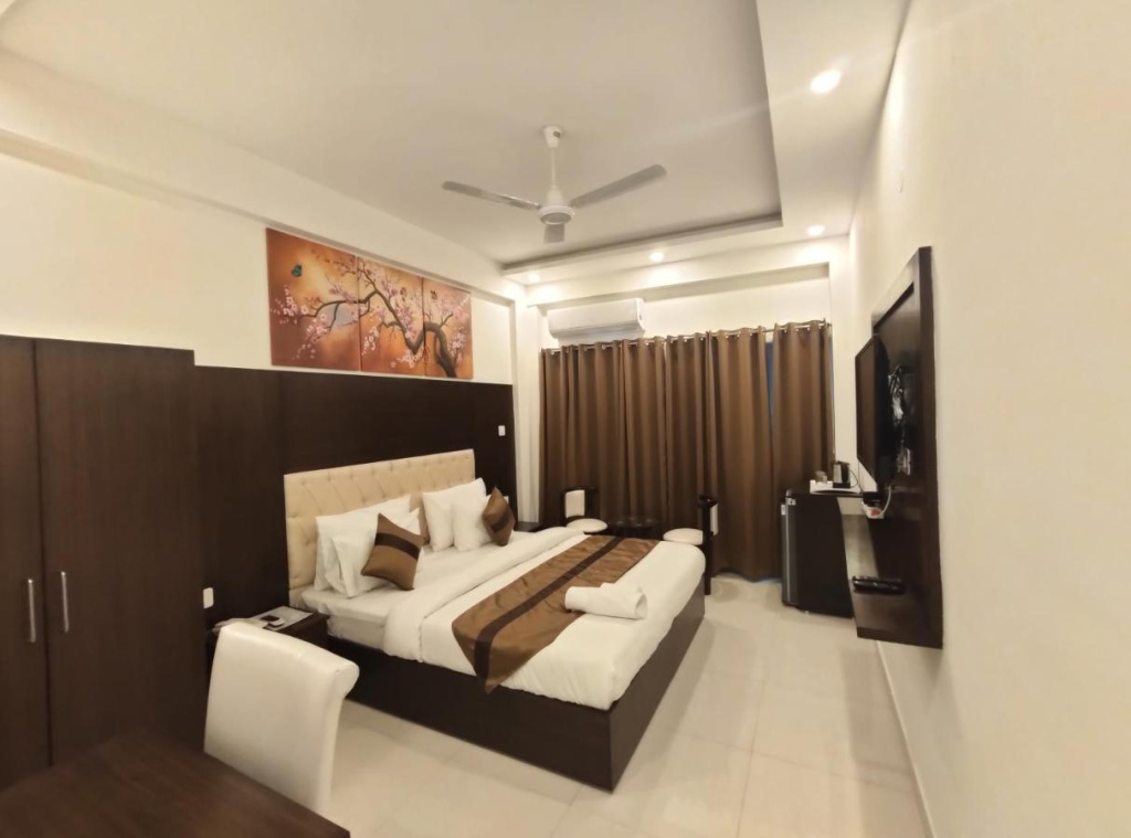 Hotel photo 12