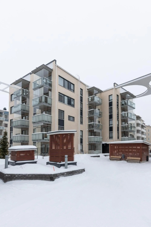 RovaKoti - luxury Nordic Suite in center with sauna & covered parking