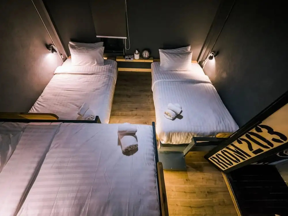 Standard Triple room