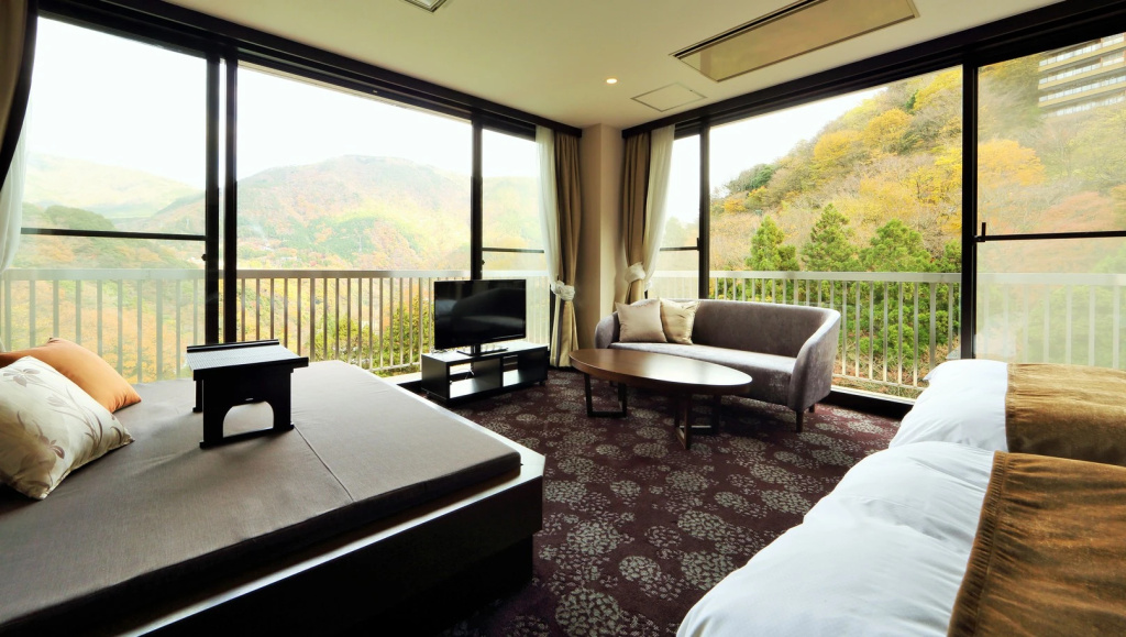 Double Suite with mountain view (twin beds)