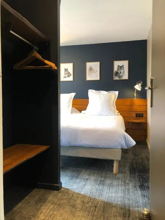 Standard Double room with balcony (full double bed)