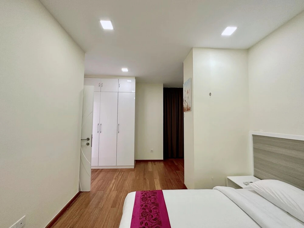 2 Bedrooms Apartment