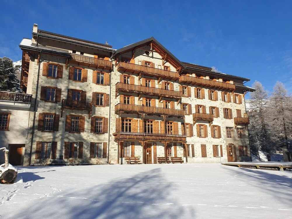 Grand Hotel & Kurhaus in Evolene