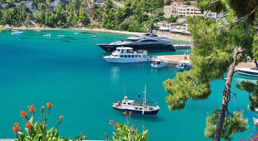 Beach & Waterfront