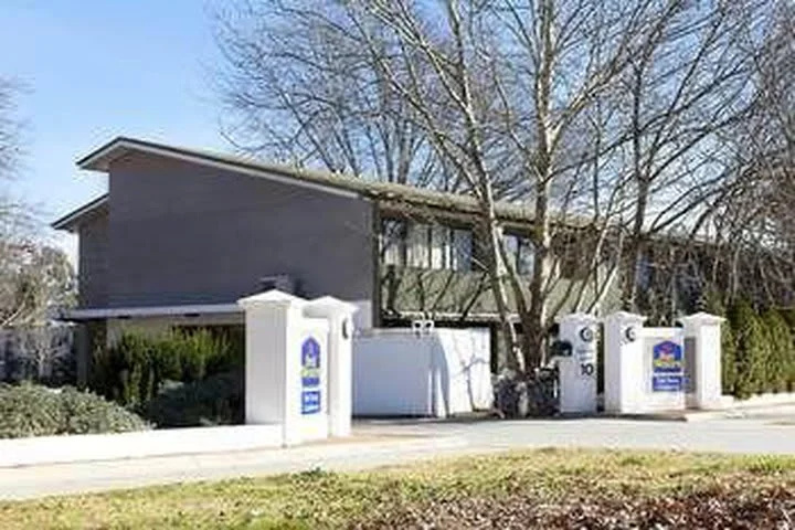 BEST WESTERN Tall Trees Canberra