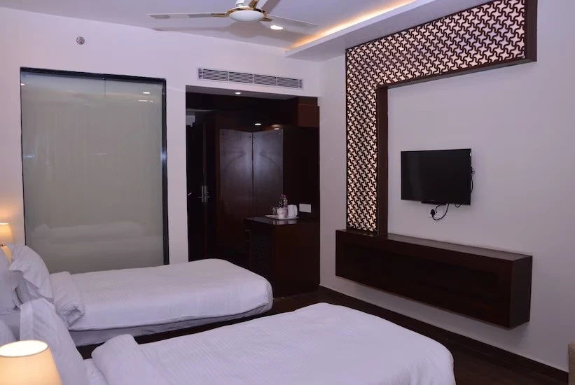 Hotel photo 12