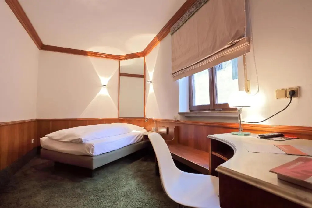 Hotel Zur Schwane - Chambres
