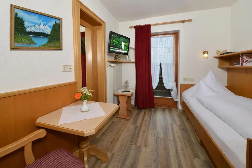 Hotel Edelweiß - Chambres