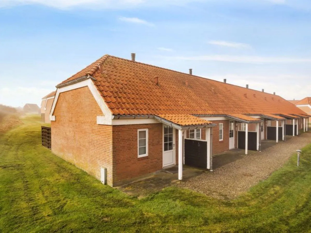 "Ubbe" - 200m from the sea in Western Jutland