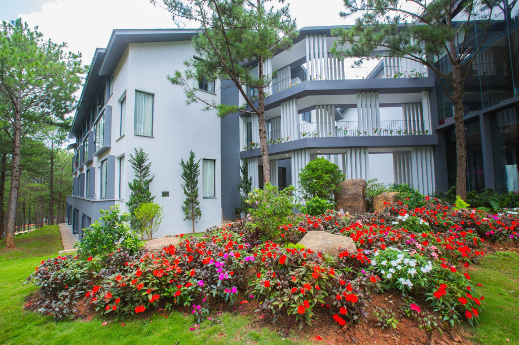 Terracotta Hotel & Resort Dalat - Photo 1