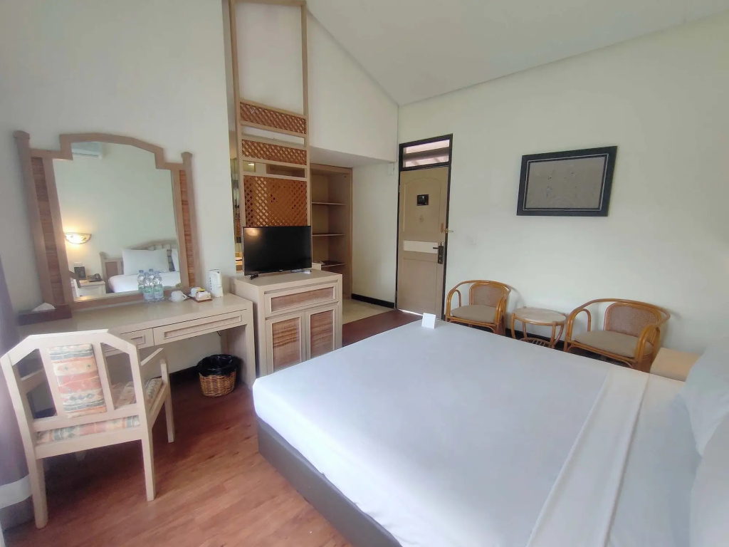 éL Hotel Kartika Wijaya Batu — foto 5