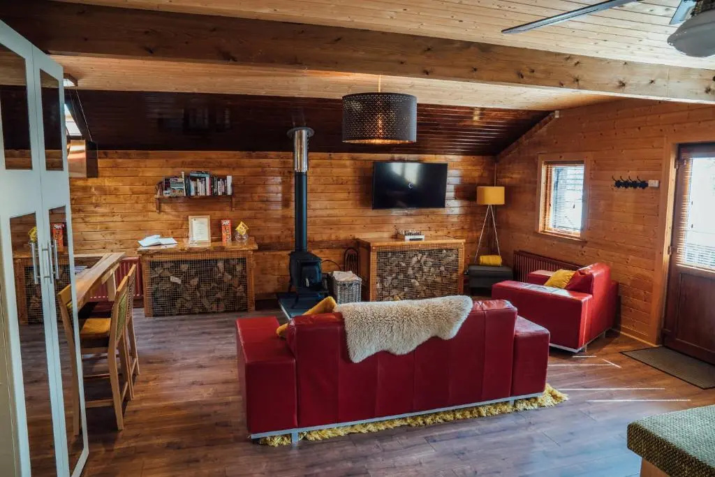 Donard Shadow Lodge