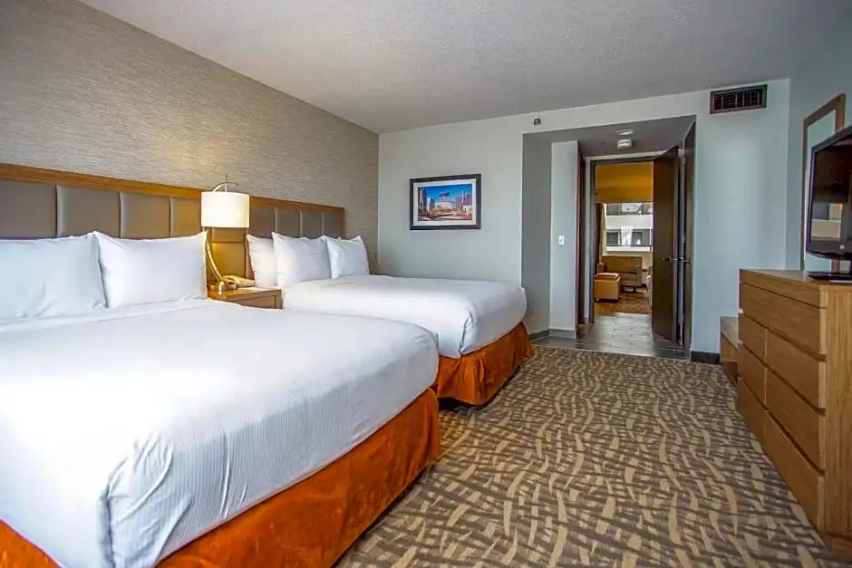 Ramada by Wyndham Southfield - Chambres