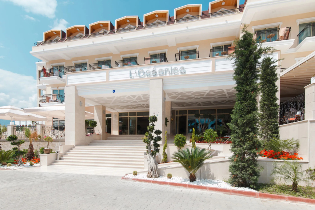 Отель L'Oceanica Beach Resort All Inclusive — фото