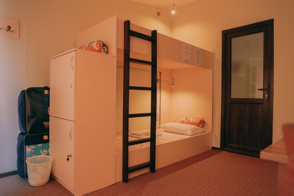 Somoni Hostel - фото 2