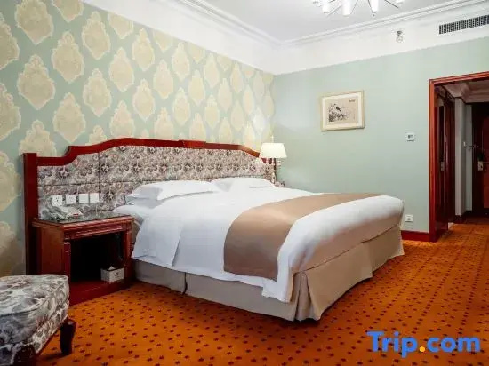 Deluxe Double room (full double bed)