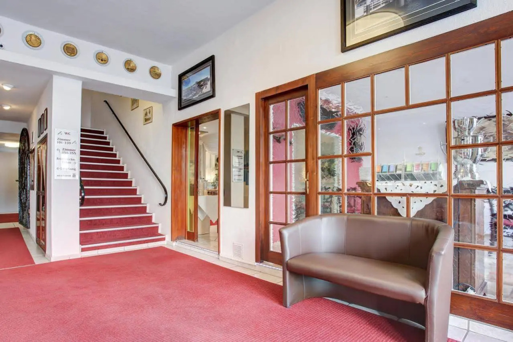 Hotel photo 12