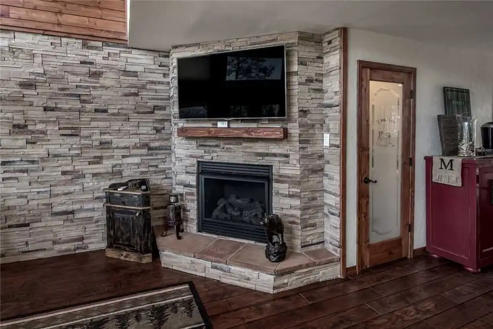 Lucky Bear Lodge - Three Bedroom Cabin