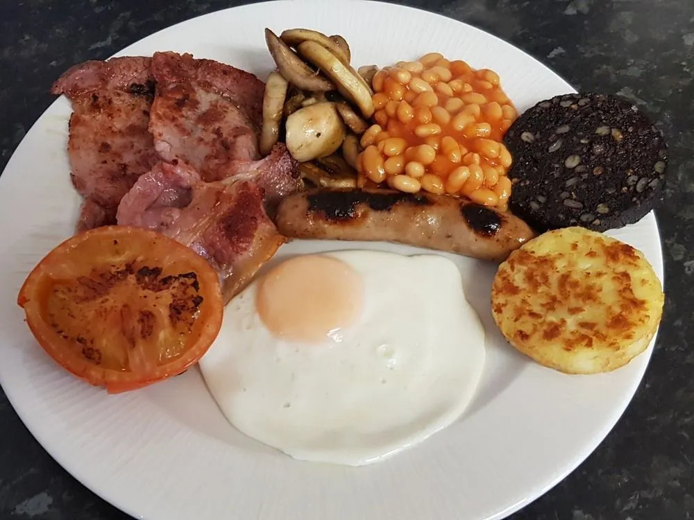 Courtneys Of Gynn Square - фото 8