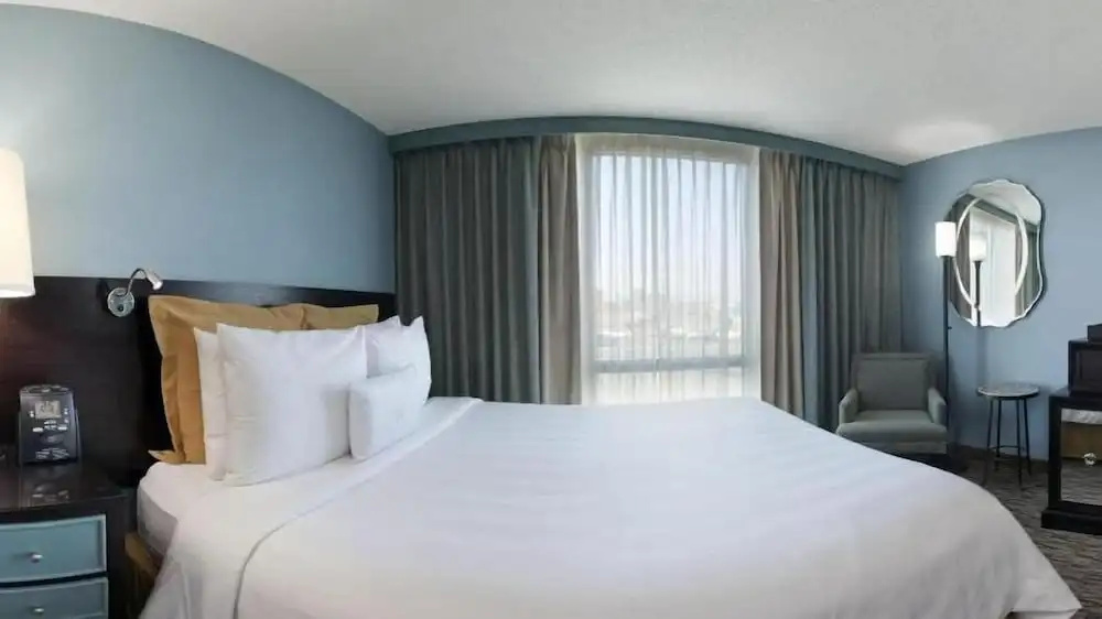 Crowne Plaza Lombard Downers Grove by IHG - Chambres