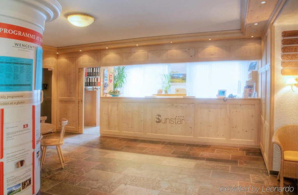 Lobby & Reception