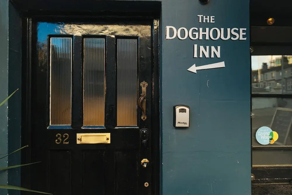 The Doghouse Inn