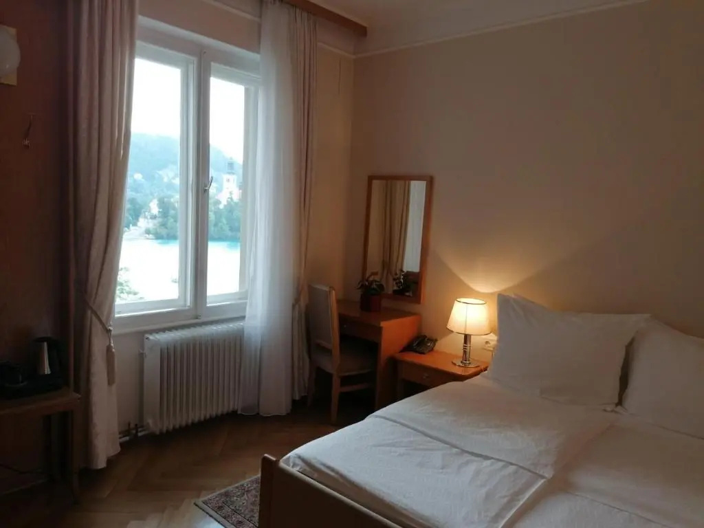 Economy Double room (full double bed)