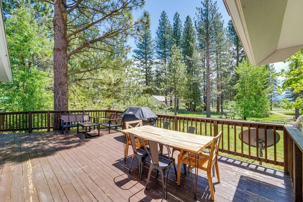 Calpine Mountain Retreat w/ High-speed Internet